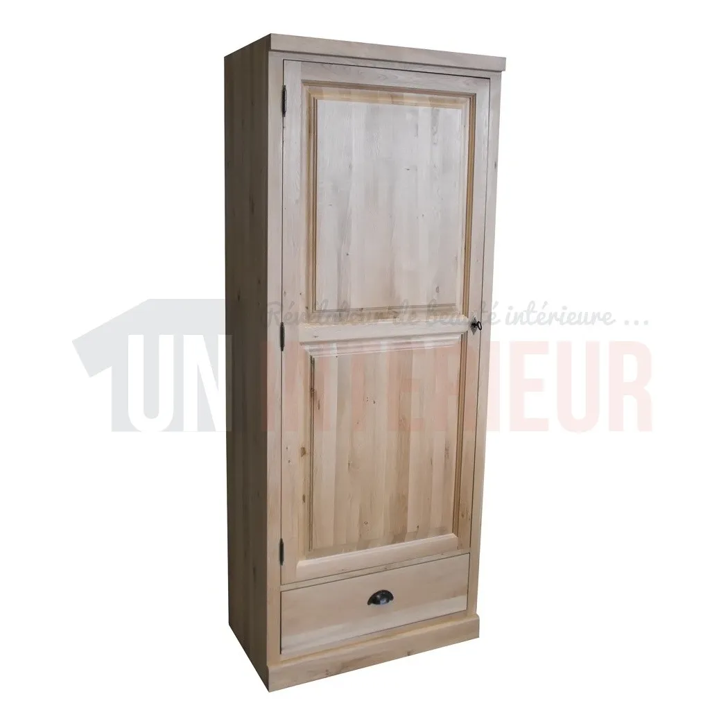 Meuble placard à balais sur mesure en chêne massif