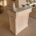 Petit bar en zinc et bois massif, Uninterieur, France