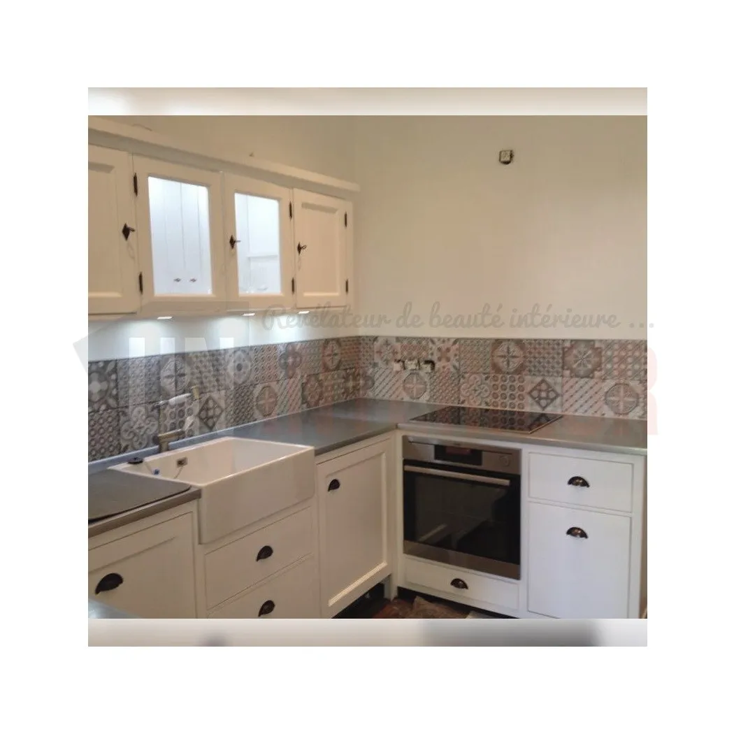 Cuisine sur-mesure en pin massif blanche antiquaire vieilli - 5 éléments